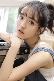 两女